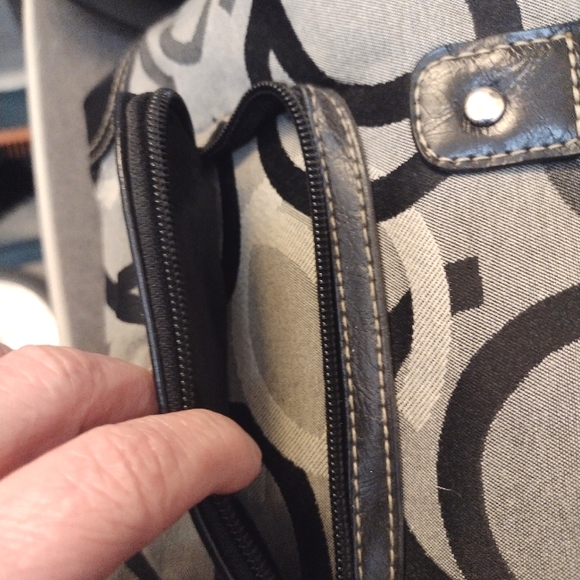 Women's Minicci Shoulder Bag purse - Picture 14 of 15